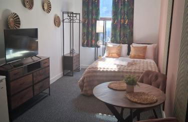 Crown House Studio Apartment - Foto 21