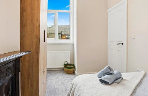 Manchester home, Sleeps 6, Contractor Friendly, Free Parking - Foto 15