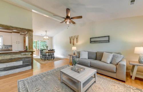 Pet-Friendly Mooresville Escape with Fenced Yard and Lake Access - Foto 35