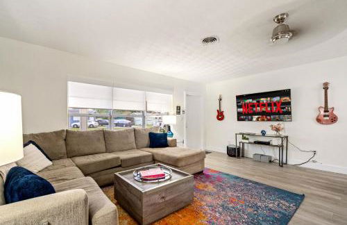 Sleeps 12 Private Pool & Gameroom near Casino, Beaches & Hard Rock Stadium - Foto 37
