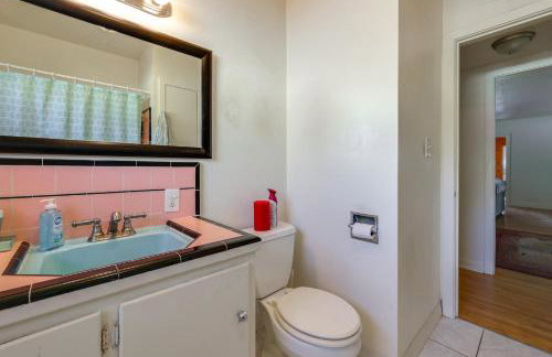 Hot Tub, Patio & Outdoor Games at Visalia Home - Foto 18