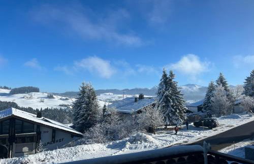 Helle Wohnung mit großem Balkon - Foto 1