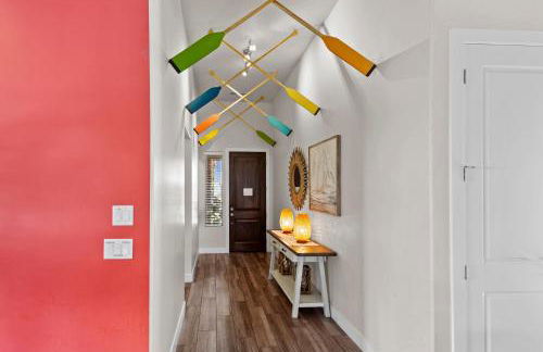 PV 110 Themed Rooms, PS4, Ping Pong, Pack n` Play, Electric Fire Place, Games, and More - Photo 10