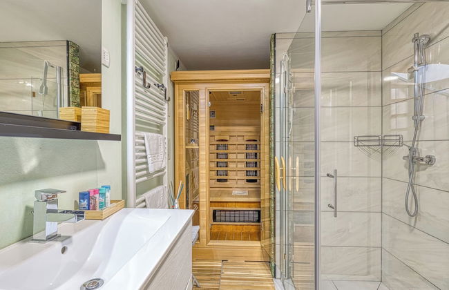 Rozi's Riverside Cottage - Photo 11