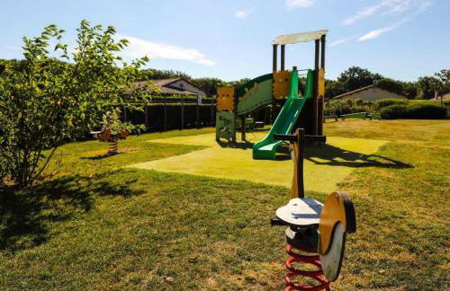 2025 Reno 2-Bed Escape w pool Min to GolfCources - Foto 41