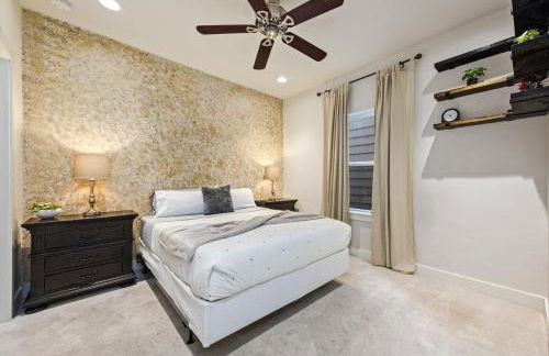 Rooftop EaDo Nr Downtown Yard BBQ Games WiFi - Foto 35