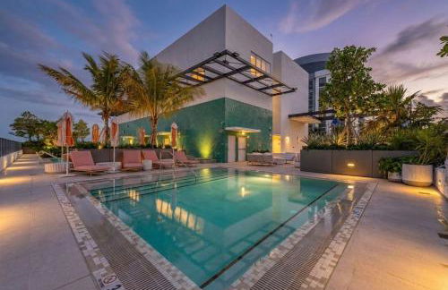 Chic Downtown Miami 2BR City Views Rooftop Pool - Foto 11