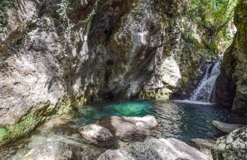 1 Bedroom Lovely Apartment In Casoli - Photo 1