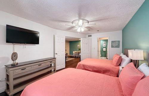 Two bed condo in Parkway Palms Resort condo - Foto 11