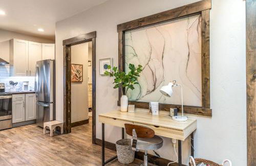 The Electric Bungalow - Photo 8