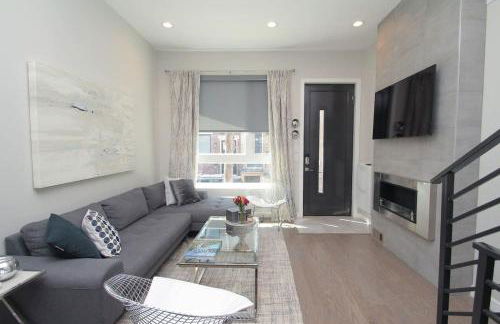 Sleek & Posh 4Bed-3 5Bath - RoofDeck - Sleeps 12 - Foto 6