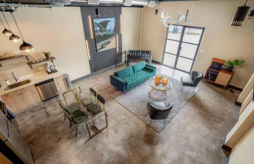 Maltby Motors 2 - Picture Perfect OG Loft near HOU - Foto 5