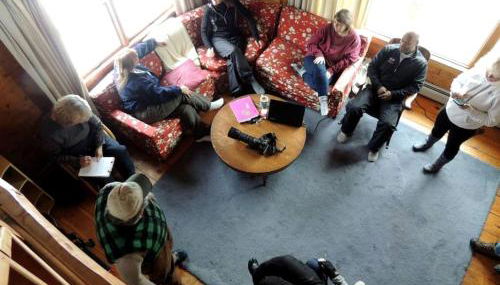 Rustic Camping Cabin with Fireplace in Private Woods near Bangor, Maine - Foto 2