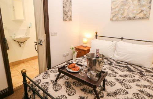 Cambridge Lodge - Photo 24