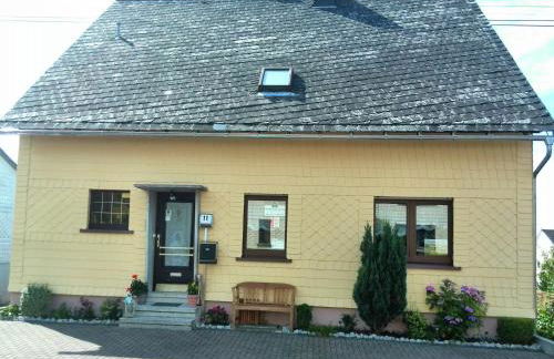 Cozy Apartment with Private Garden in Nisterau - Foto 1