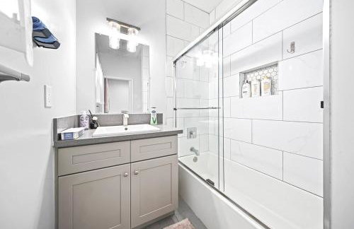 Great Location Oasis w Huge Backyard Near DTLA ,USC ,Ktown - Foto 11