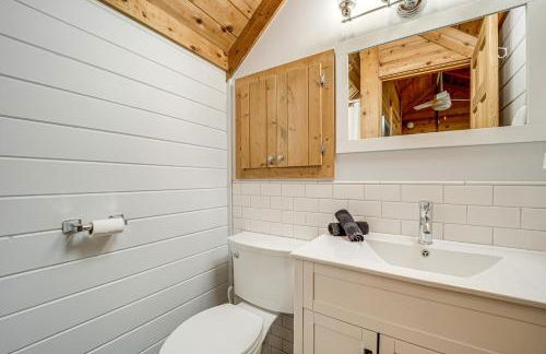 Updated Glen Arbor Cottage on Lake Dock and Mooring - Foto 15