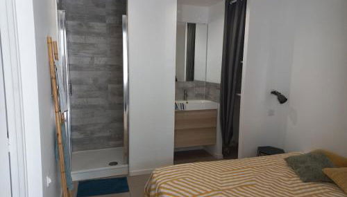 Large studio near medieval city - Photo 3