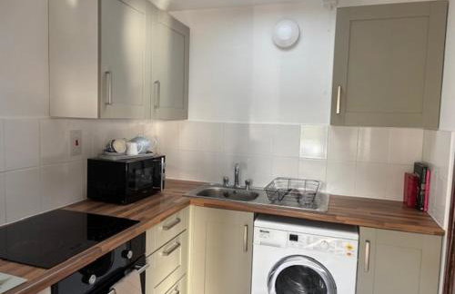 Cottage 1, a Cosy Retreat with Secure Parking - Foto 7