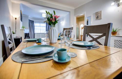 Spacious 4-Bed House in Welling - Free parking - Photo 11