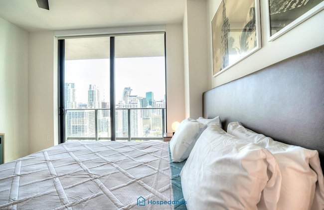 Apartment in New Luxury Condo in Downtown - Photo 39