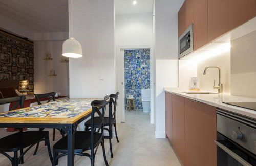 FLORIT FLATS - Stylish Valencia Ceramic Apartments with Free Bicycles by the Joaquin Sorolla Station - Photo 65