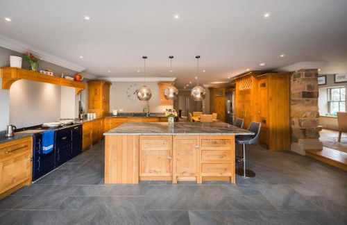 The Beeches - Photo 3