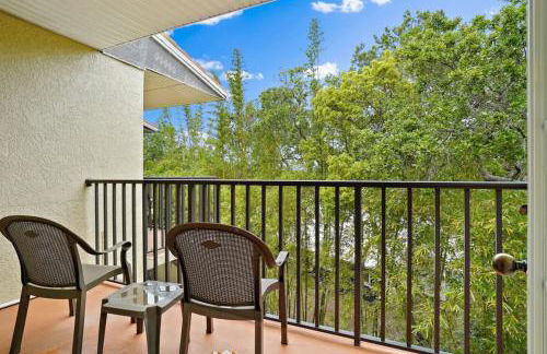 Beso Del Sol Beauty Studio Oasis in Dunedin 409 - Foto 15