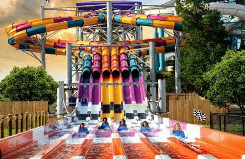 Lovely 5 Bedrooms, 3 Full Baths Home Near Parks! - Foto 57