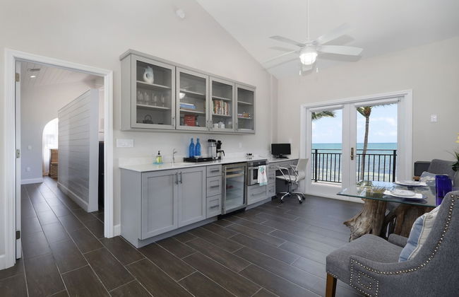 Luxury Beachfront Home With Pool In Islamorada 3 Bedroom Home by RedAwning - Photo 7