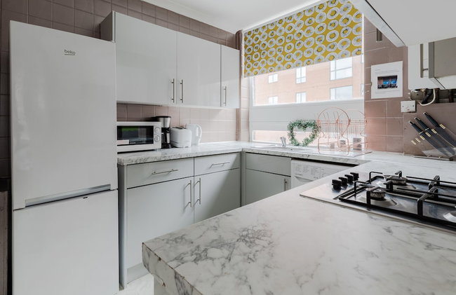 Lovely Apartments in Landward Court - Photo 39