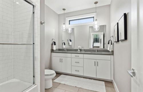 2mi Downtown Hot Tub Balcony 4 King Beds - Foto 71