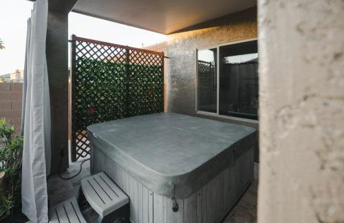 Modern Casita,Spa,Pool 10 Min to AZ Athletic Center - Photo 31