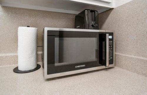 Towne Plaza Apartments #295 in the Galleria Area - Foto 9