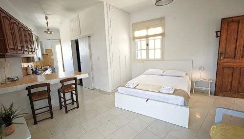 Aggelos & Melina studios - Enjoy sunset from Melina - Foto 3, wardrobe