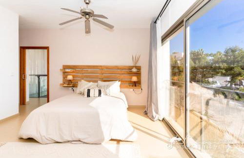 Designer Villa Elodie with private pool and space - Foto 16