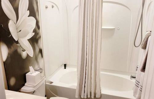 Modern & Luxurious 3 Bdrm 2.5 Bath Townhome - Foto 60