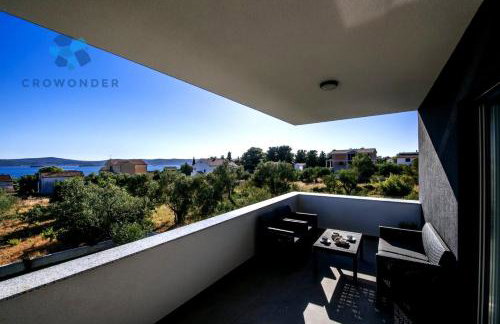 CROWONDER Sun Dance Apartments with Heated Swimming Pool Seaview and Garden - Foto 43