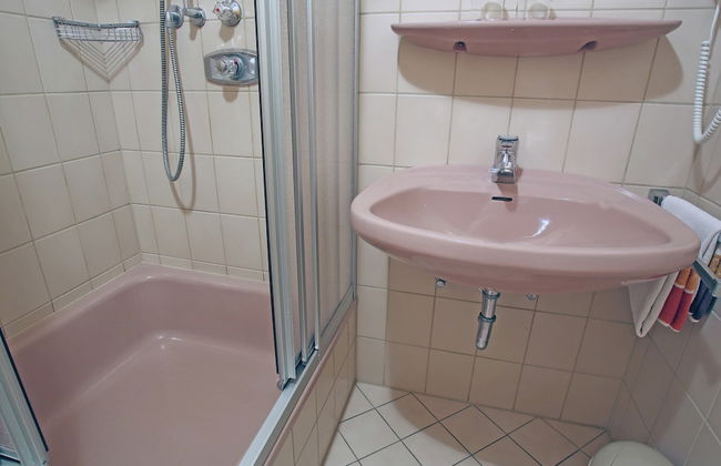 Charming Apartment With Balcony, Garden, BBQ, Parking, Heating - Foto 18