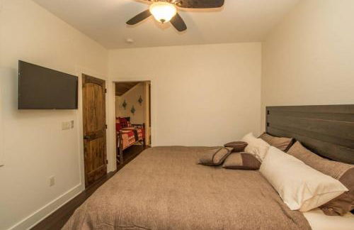 NEW FOREST COTTAGE W/GRILL & DECK:HIKE, FISH, GOLF - Foto 16