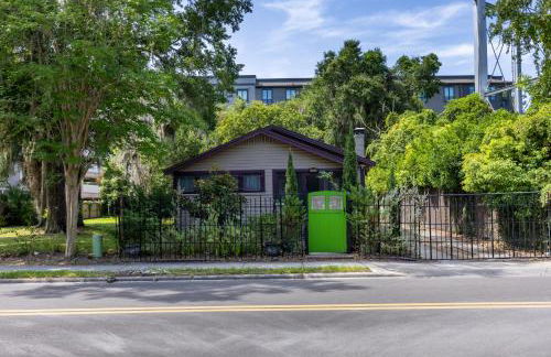 Luxury Retreat Just Steps from UF Main Campus - Foto 1