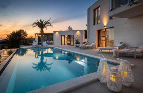 Luxury Villa Sea La Vie with Pool Near Sibenik - Photo 50