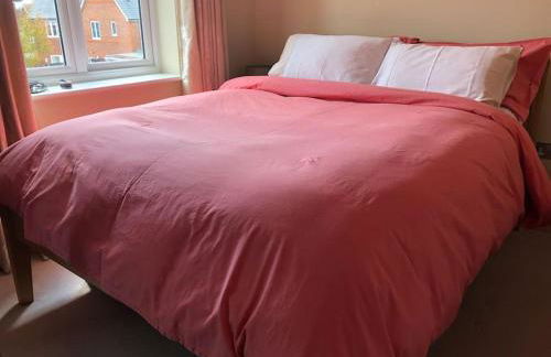 Bright, modern & close to historic town - Photo 24