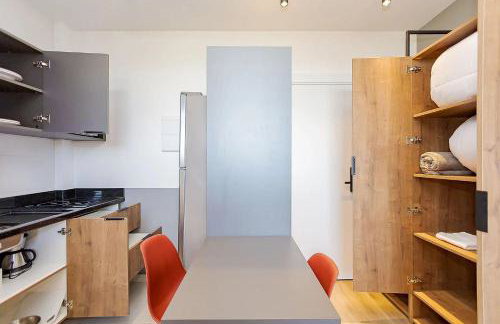 Prédio novo próximo ao parque Barigui com coworking e lavanderia - Foto 26