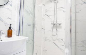 Bespoke Apartments Near Cardiff City Centre Free Parking - Foto 42