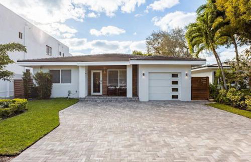 Olas Villa by Rove Travel - Home with Heated Pool - Foto 54