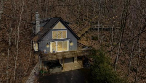 Chalet Getaway, Hot Tub, Pet Friendly! - Foto 2