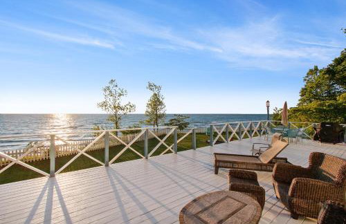 Lake Michigan Retreat - Photo 2