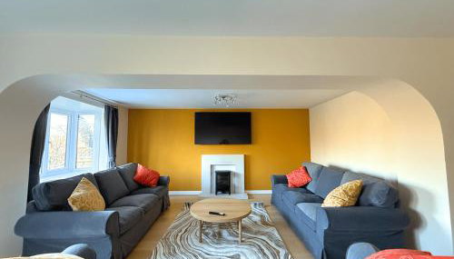 Stunning 4 BR Townhouse for 8 With Free Parking - Foto 2