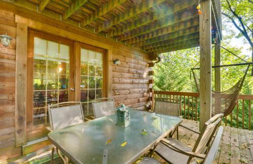 Virginia Mountain Cabin with Decks and Fireplaces - Foto 26